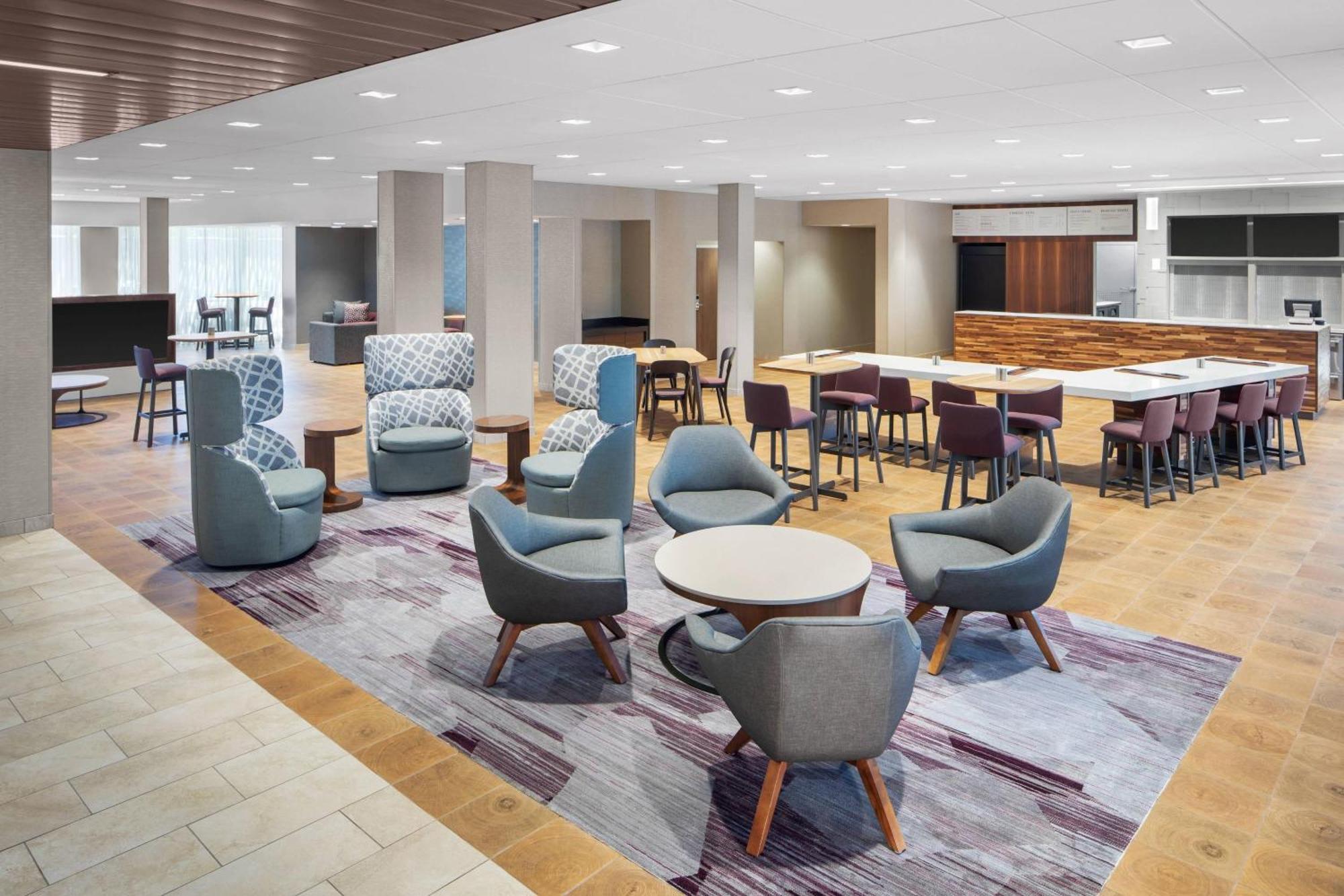 Отель Courtyard By Marriott Wayne Fairfield Экстерьер фото