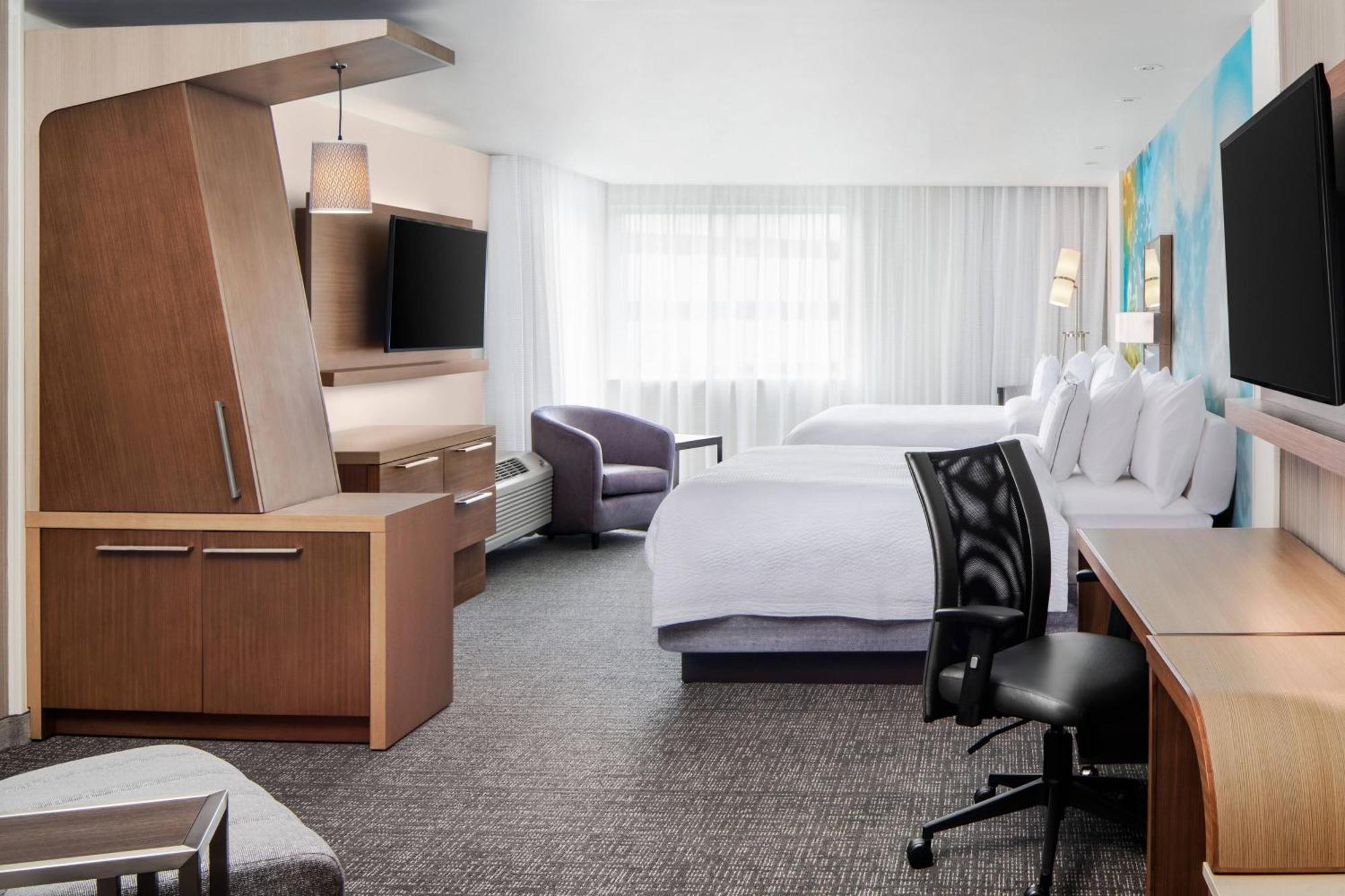 Отель Courtyard By Marriott Wayne Fairfield Экстерьер фото