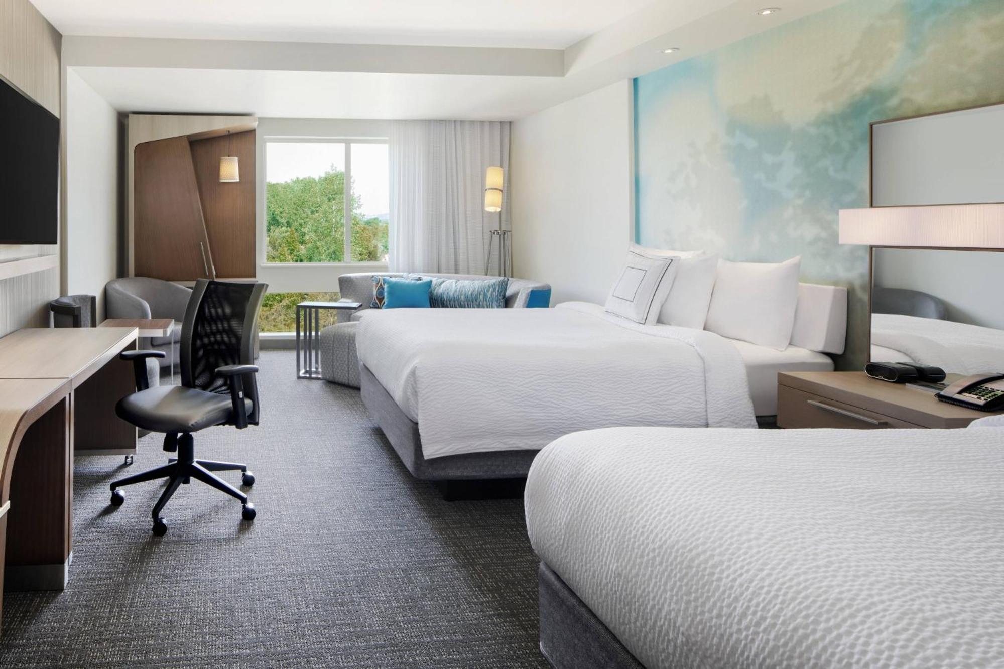 Отель Courtyard By Marriott Wayne Fairfield Экстерьер фото