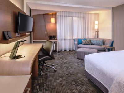 Отель Courtyard By Marriott Wayne Fairfield Экстерьер фото