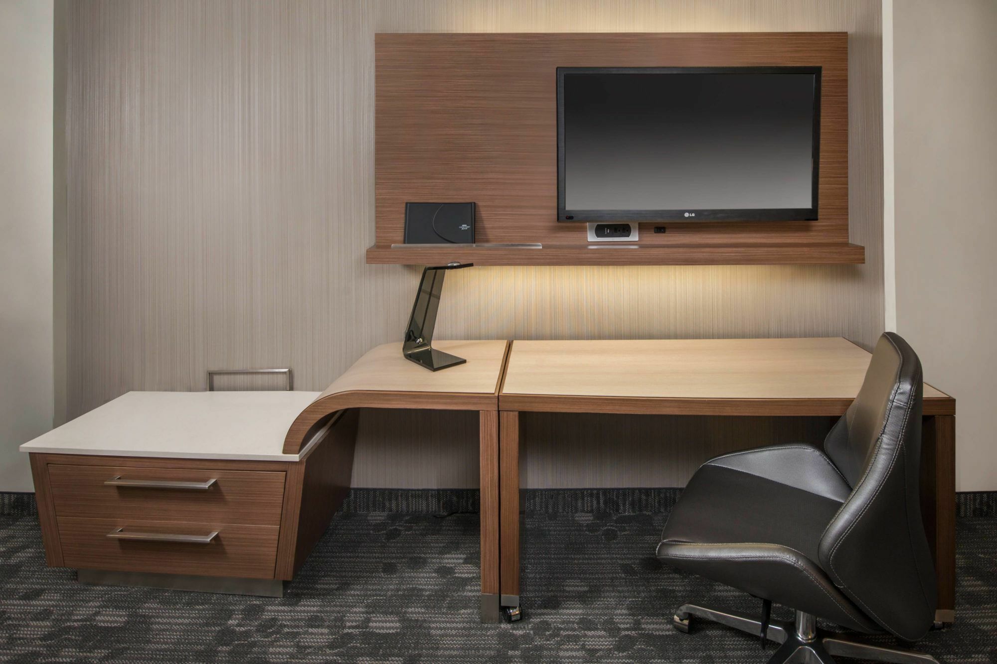 Отель Courtyard By Marriott Wayne Fairfield Экстерьер фото